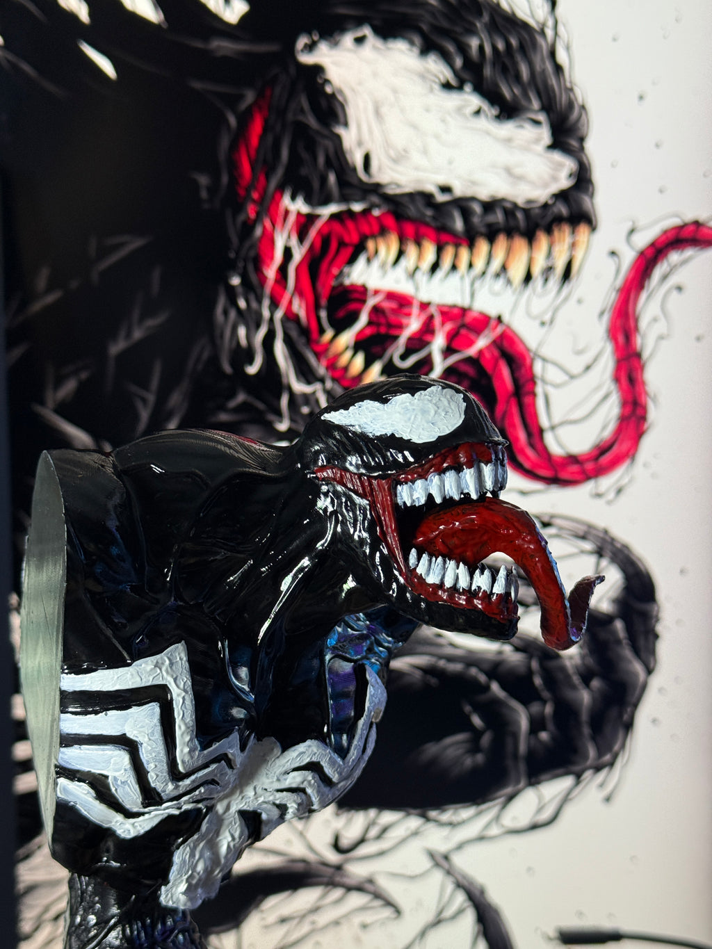 venom bust figure
