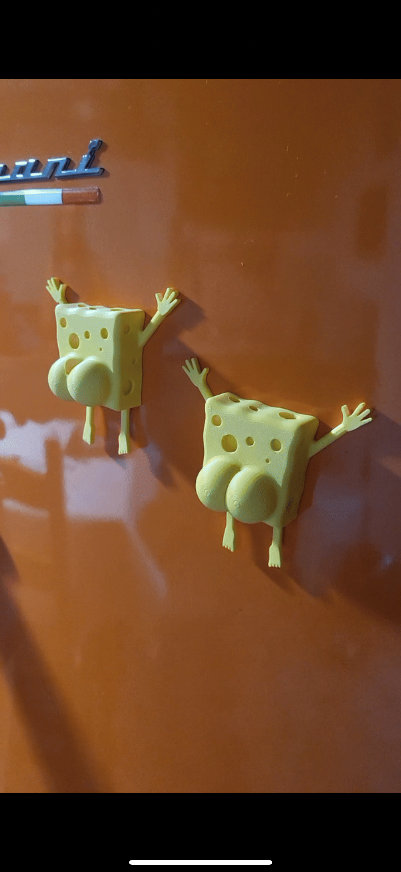 sponge bob fridge magnet with moving legs
