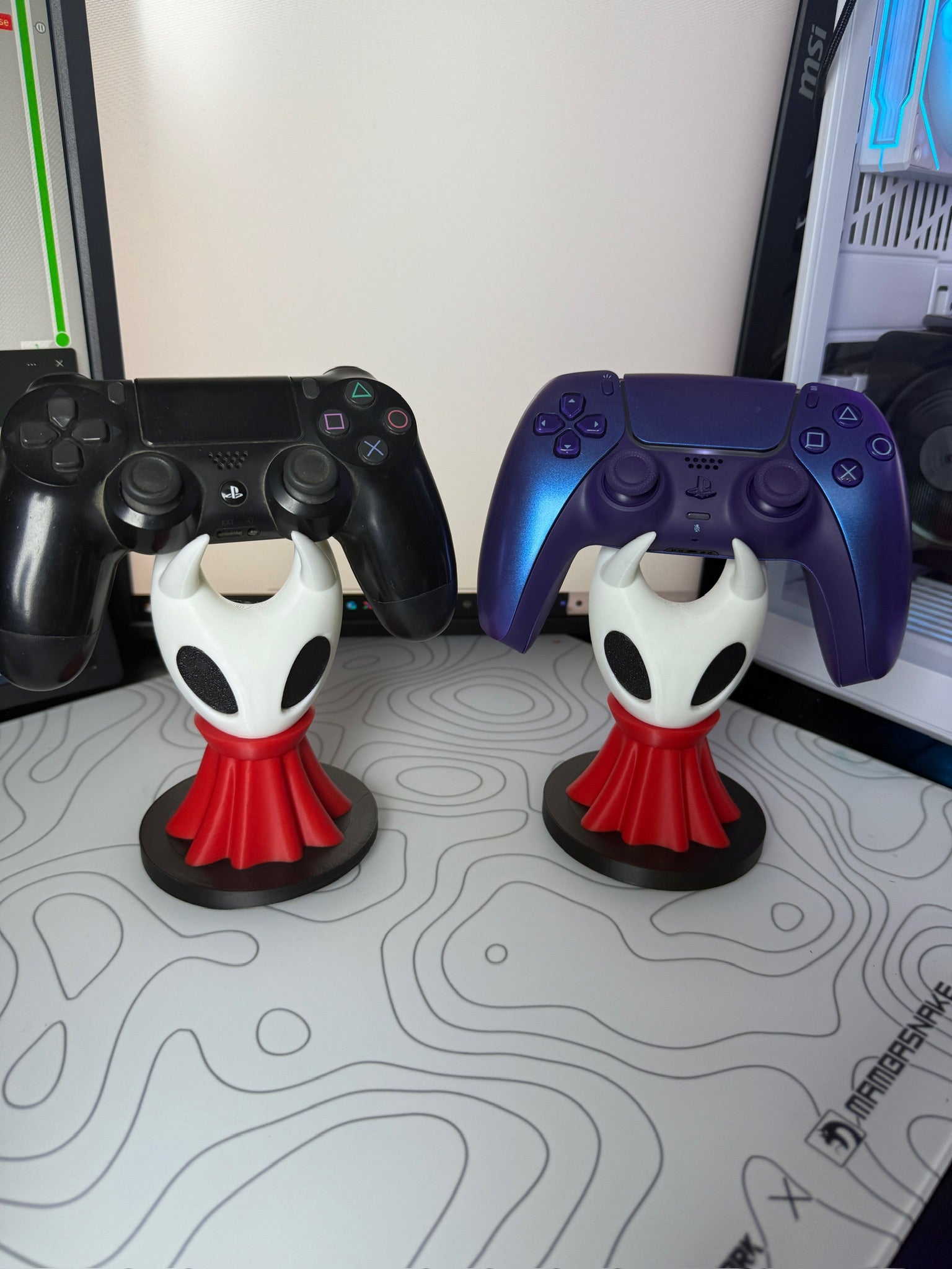 Silk Song PS5 Controller Holder