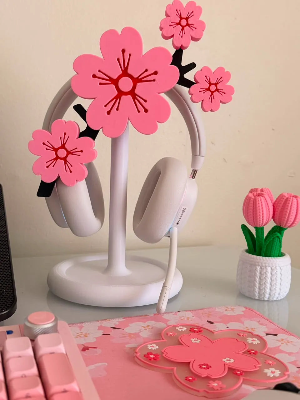 Sakura headset holder