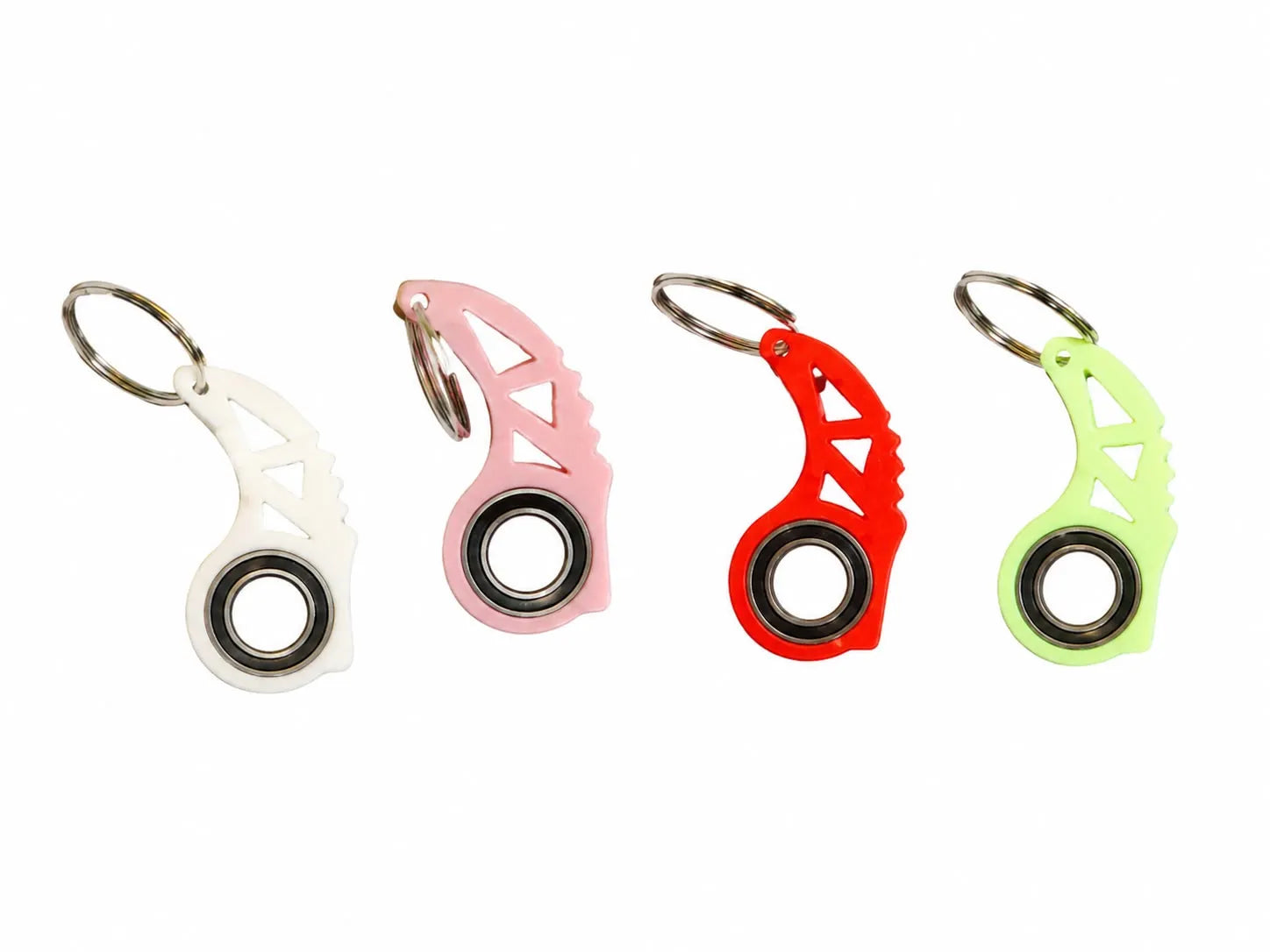 Spinner keychain with bearing