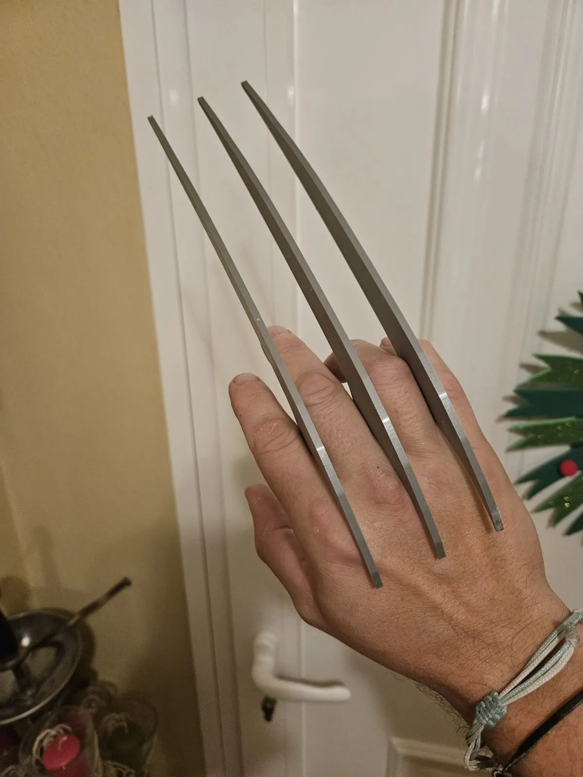 Wolverine claws for cosplay
