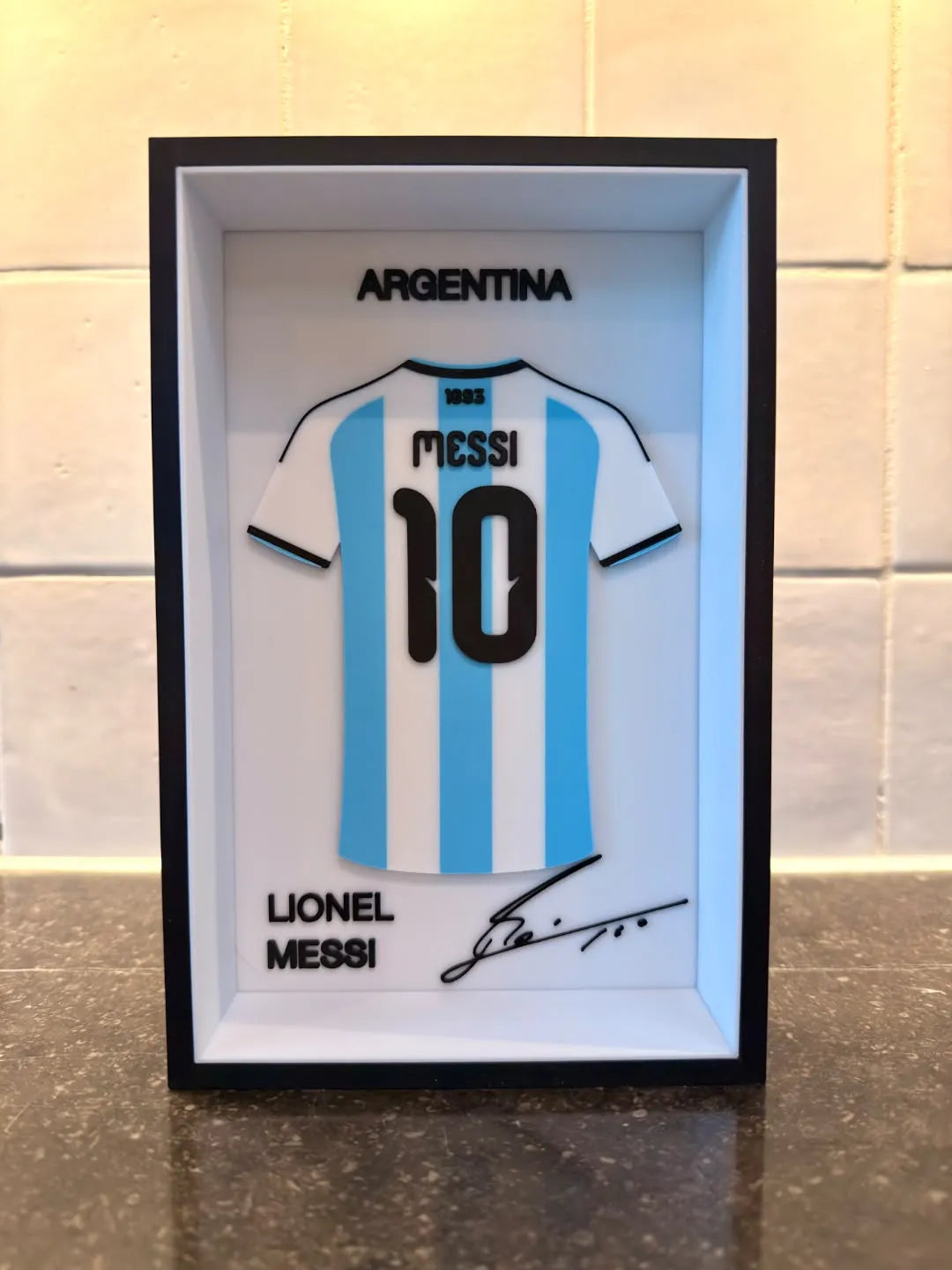 Lionel Messi - Argentina - Jersey Frame