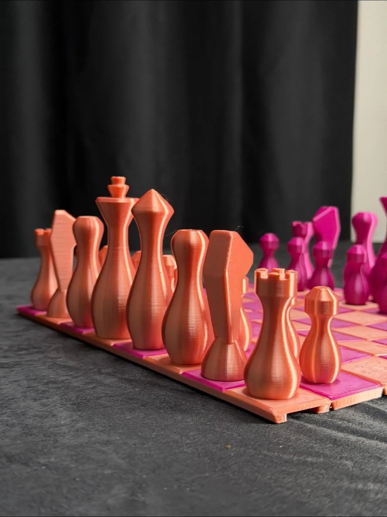 Foldable chess set