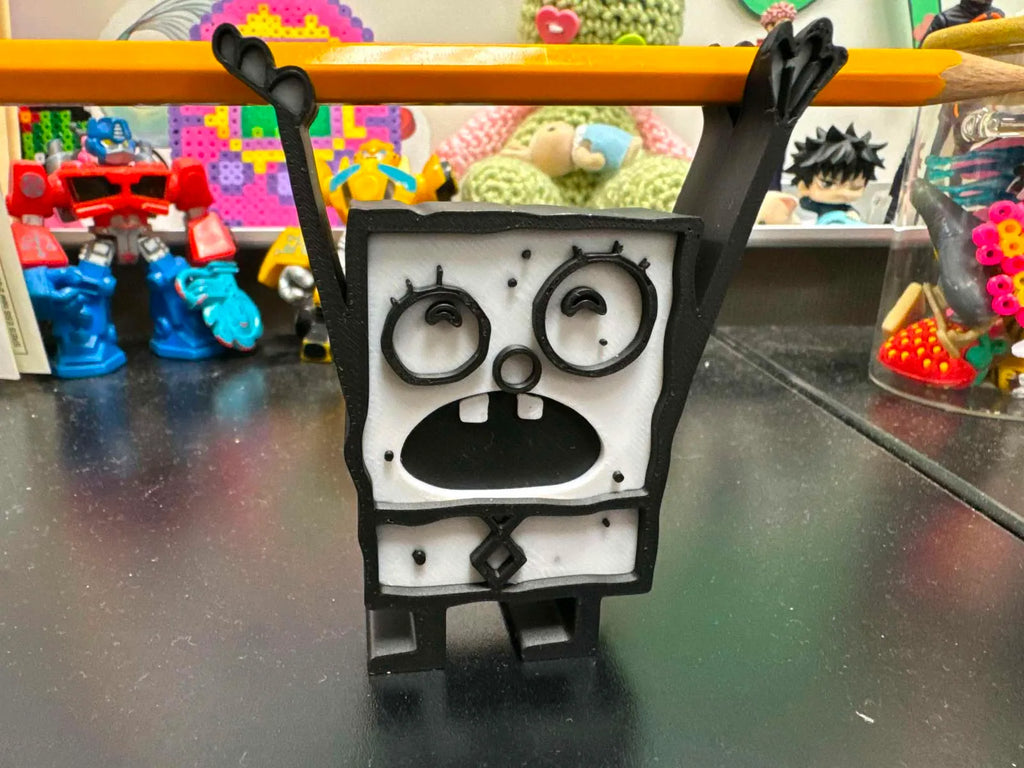Doodle sponge bob pen holder