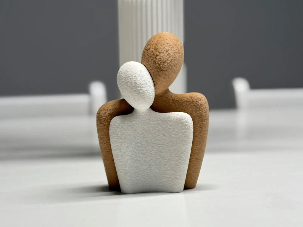 Couple love statues decor for home