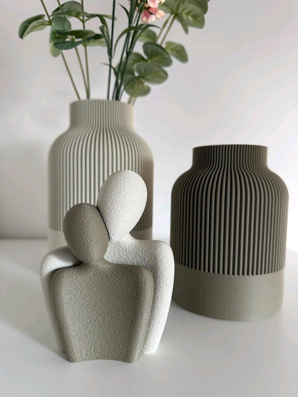Couple love statues decor for home