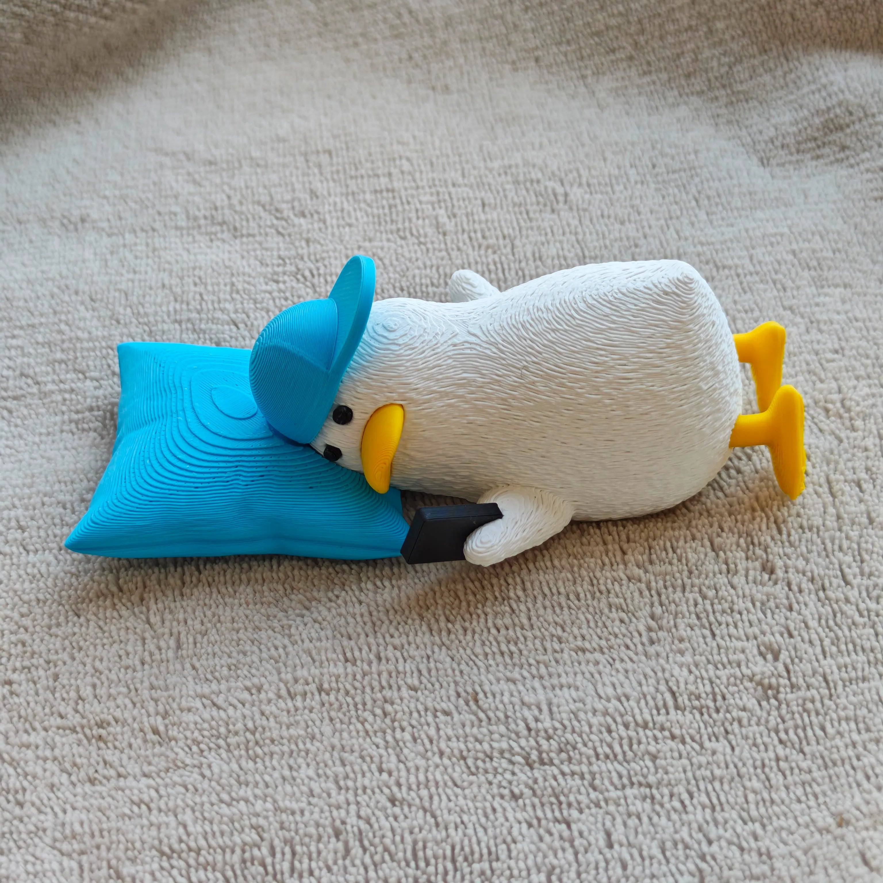 Lazy duck on phone (fuzzy skin )