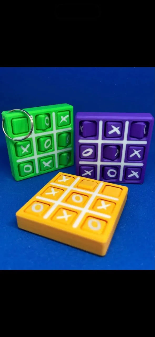Mini tic tac toe xo keychain