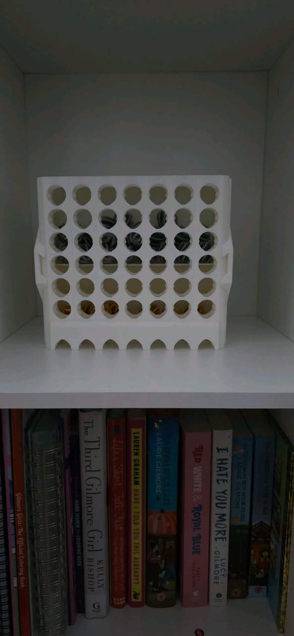 Self sorting connect 4