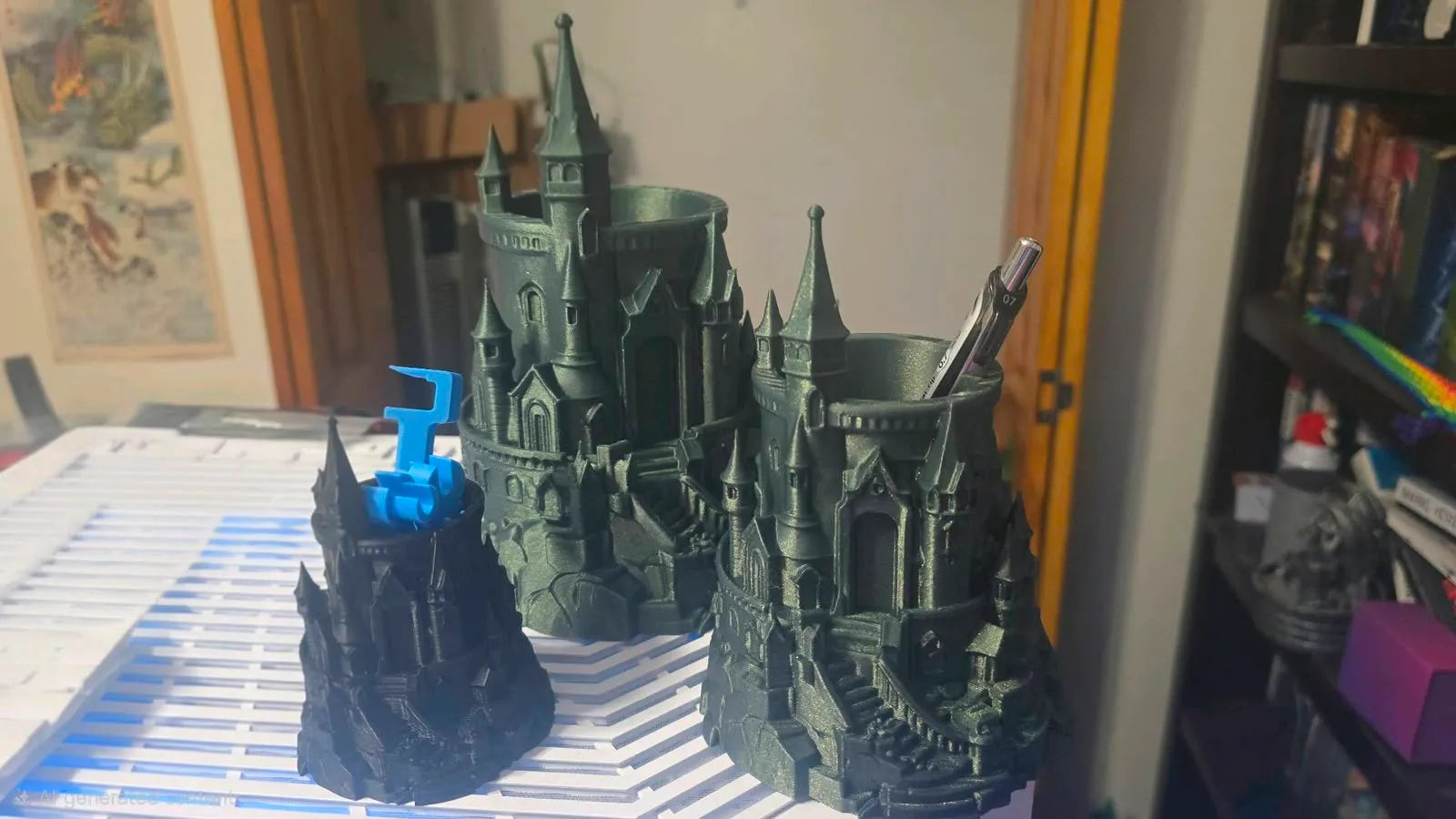 Hogwarts castle pen holder