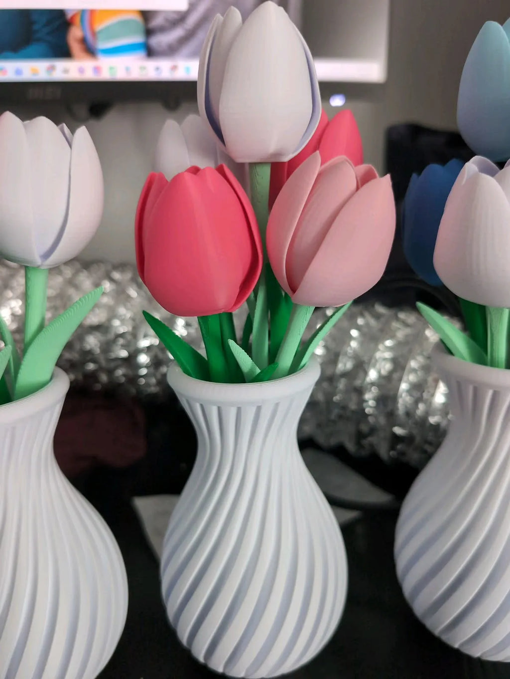 Flower Vase - Spring Twist