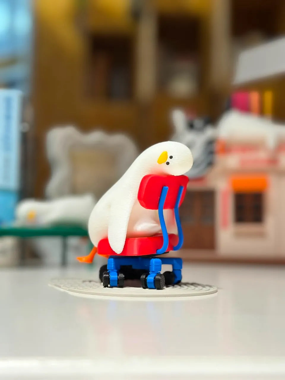 Lying Flat Duck Lazy Duck + Rotatable Chair