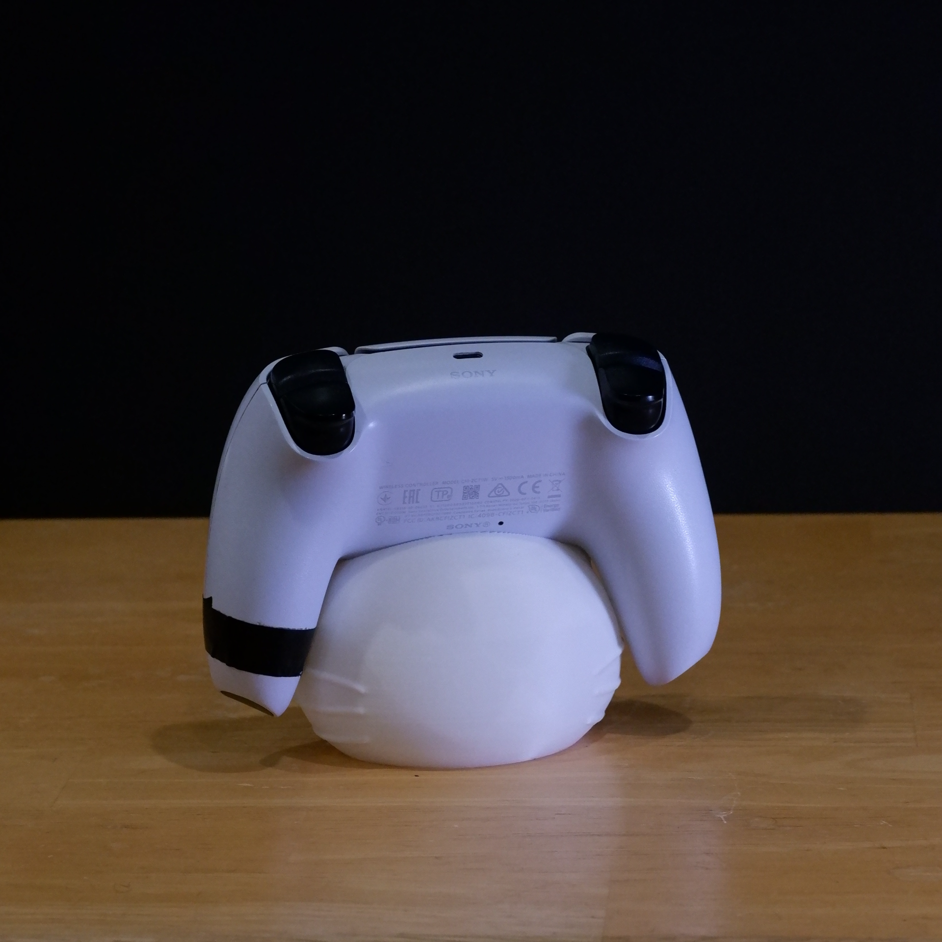 hello kitty controller holder for ps5
