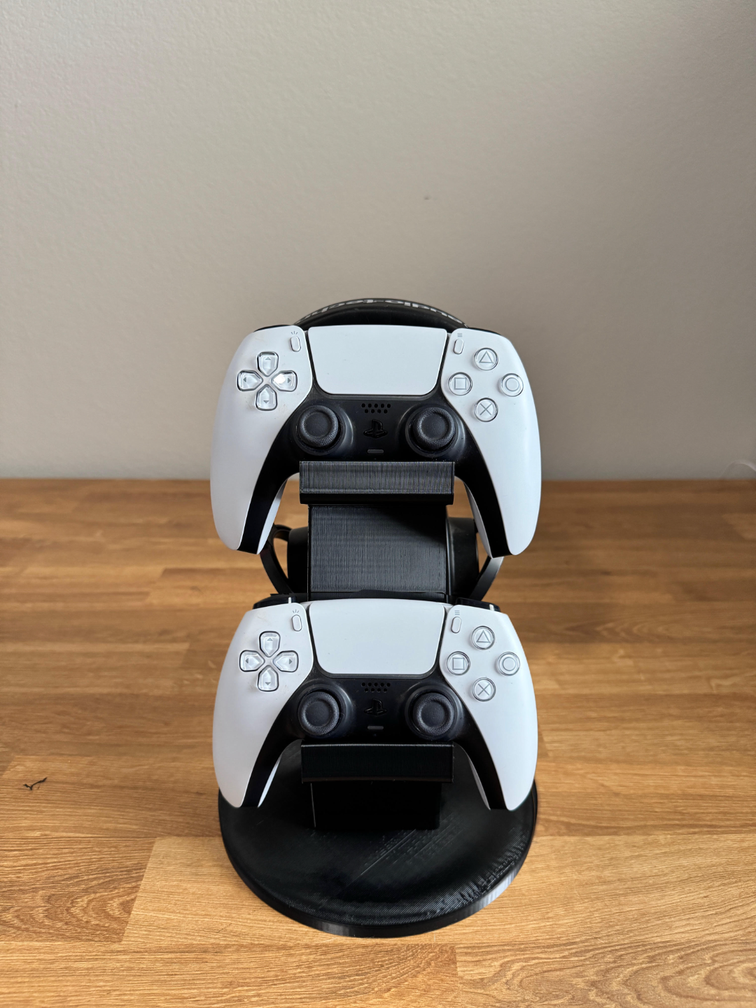 ps5 controllers and headset stand and holder