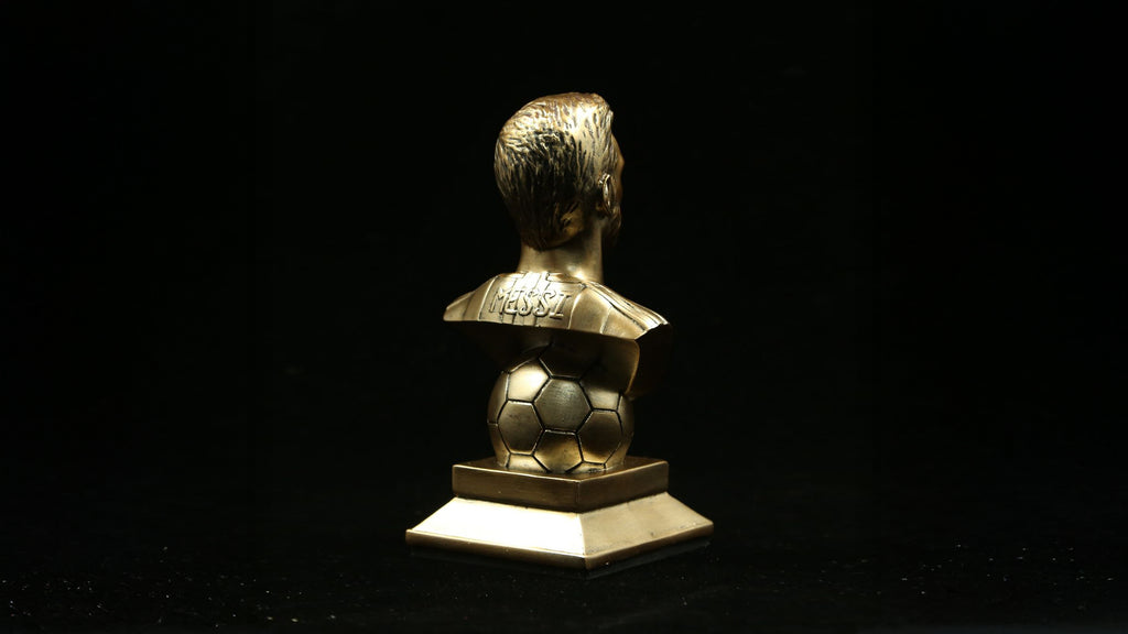 messi bust