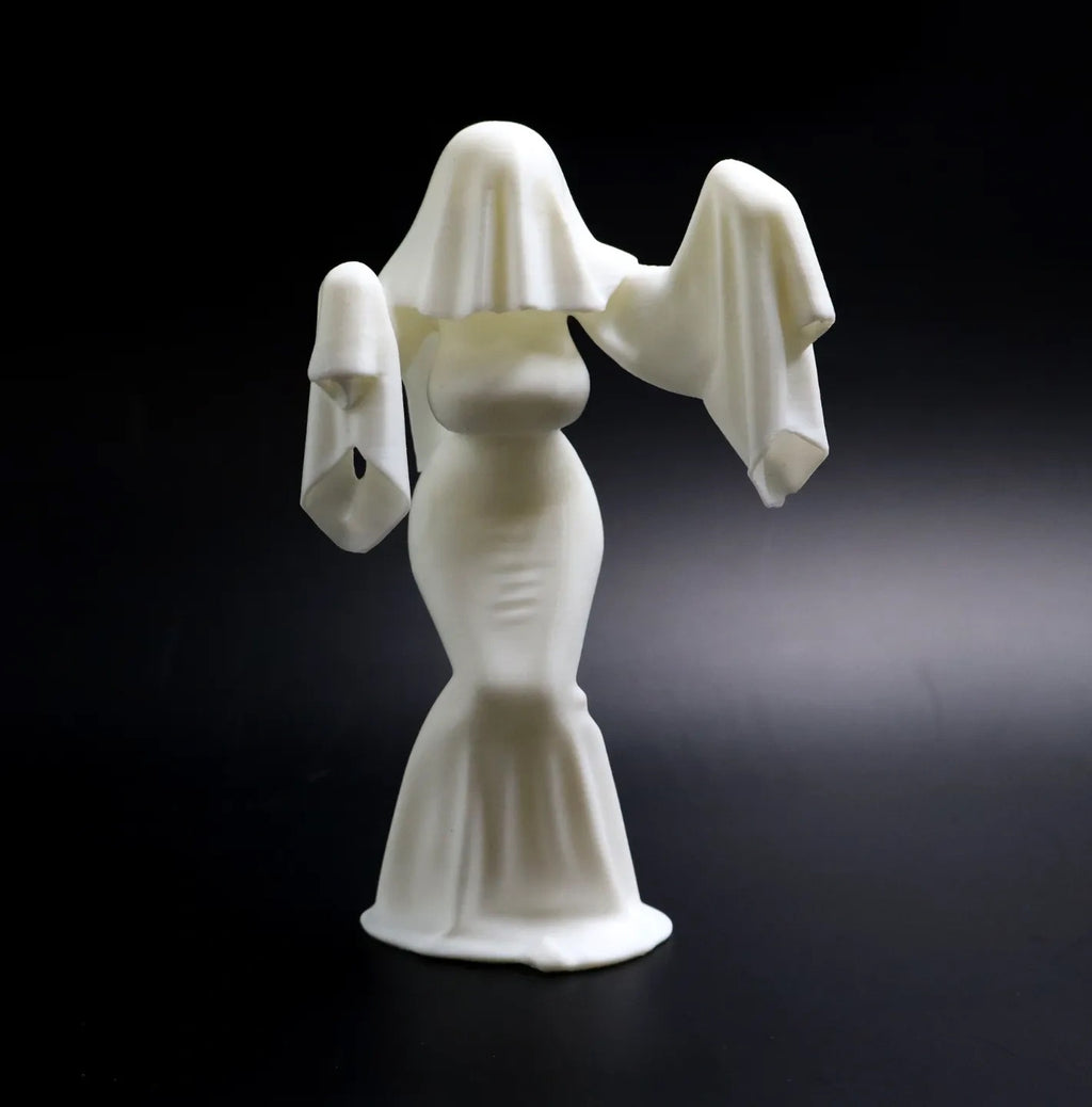 Thick ghost girl